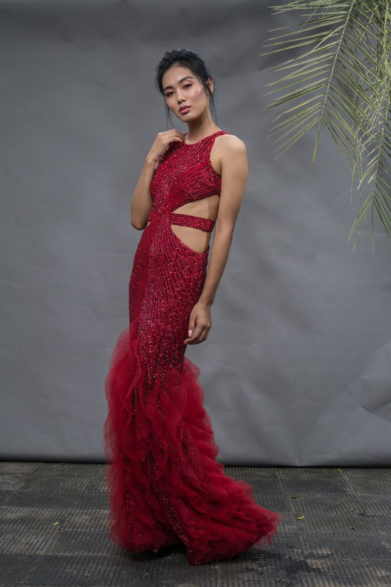 Mesmerizing red gown.